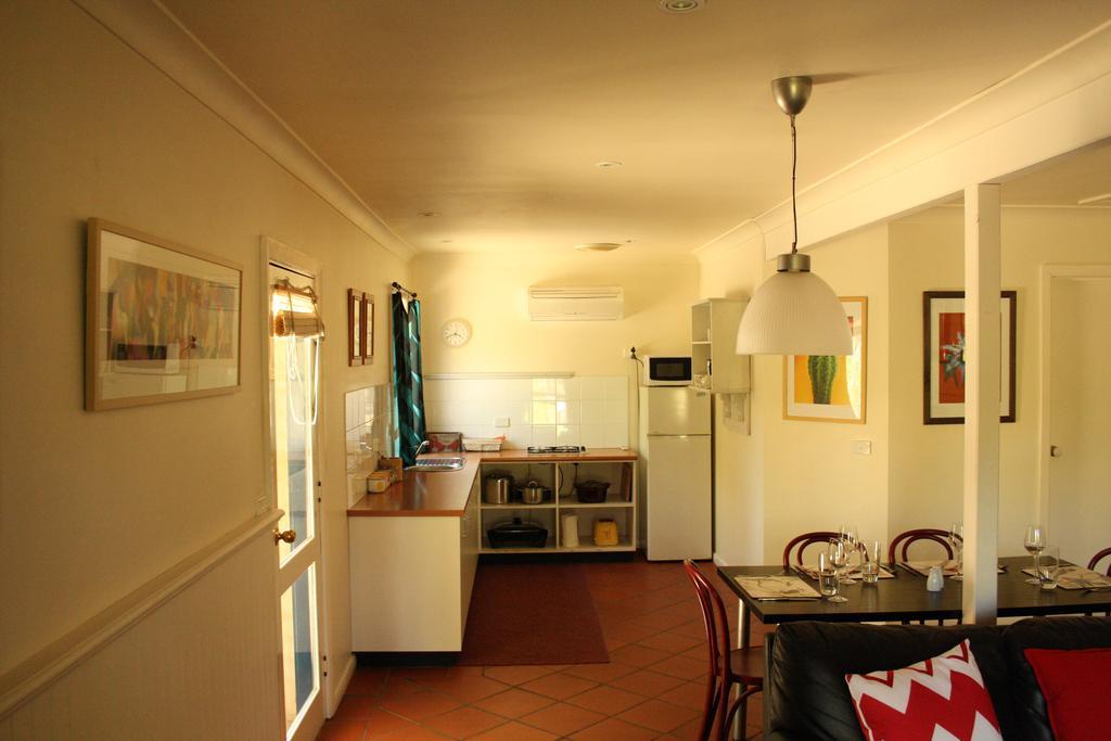 Merrimeet Cottages Брайт Стая снимка
